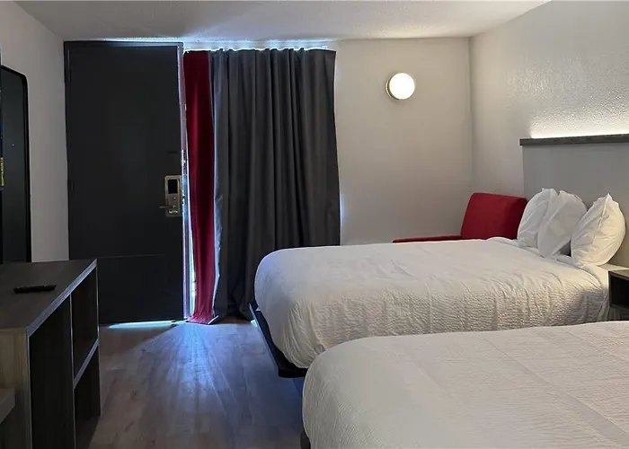 Travelodge Lumberton